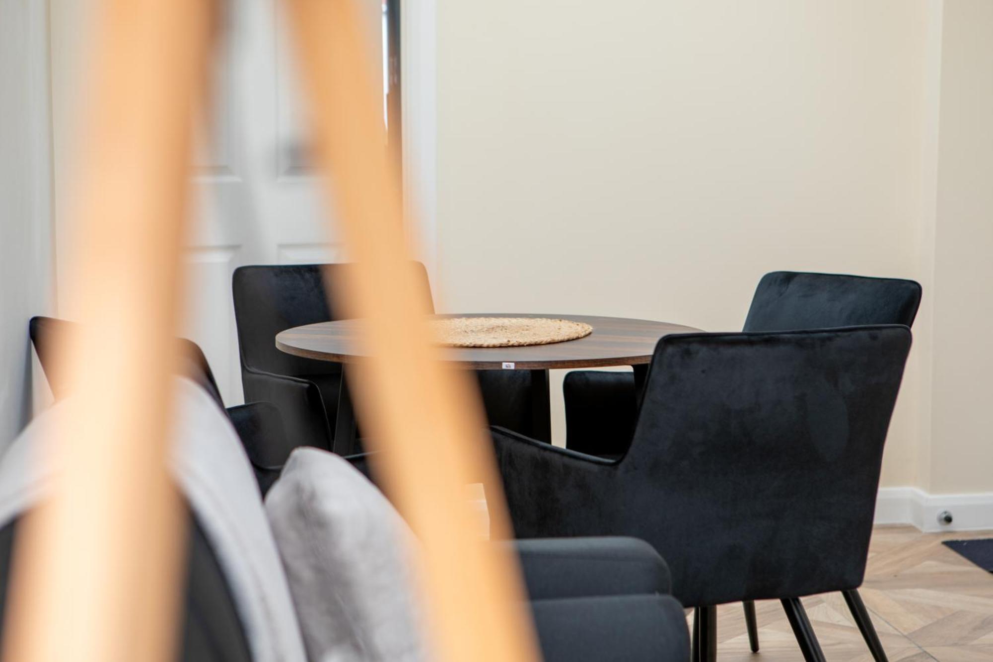 Modern Apartment Free Off Road Parking 2X Double Rooms Suite 11 Nottingham Zewnętrze zdjęcie